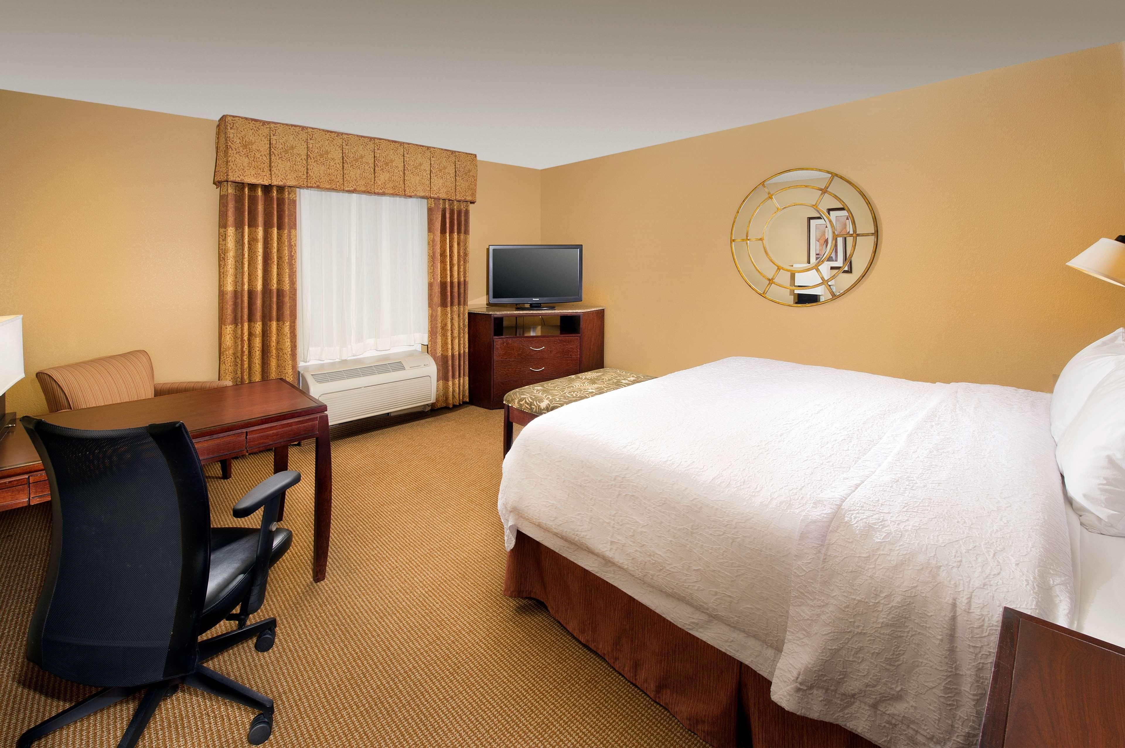 Hampton Inn And Suites San Antonio Airport Extérieur photo