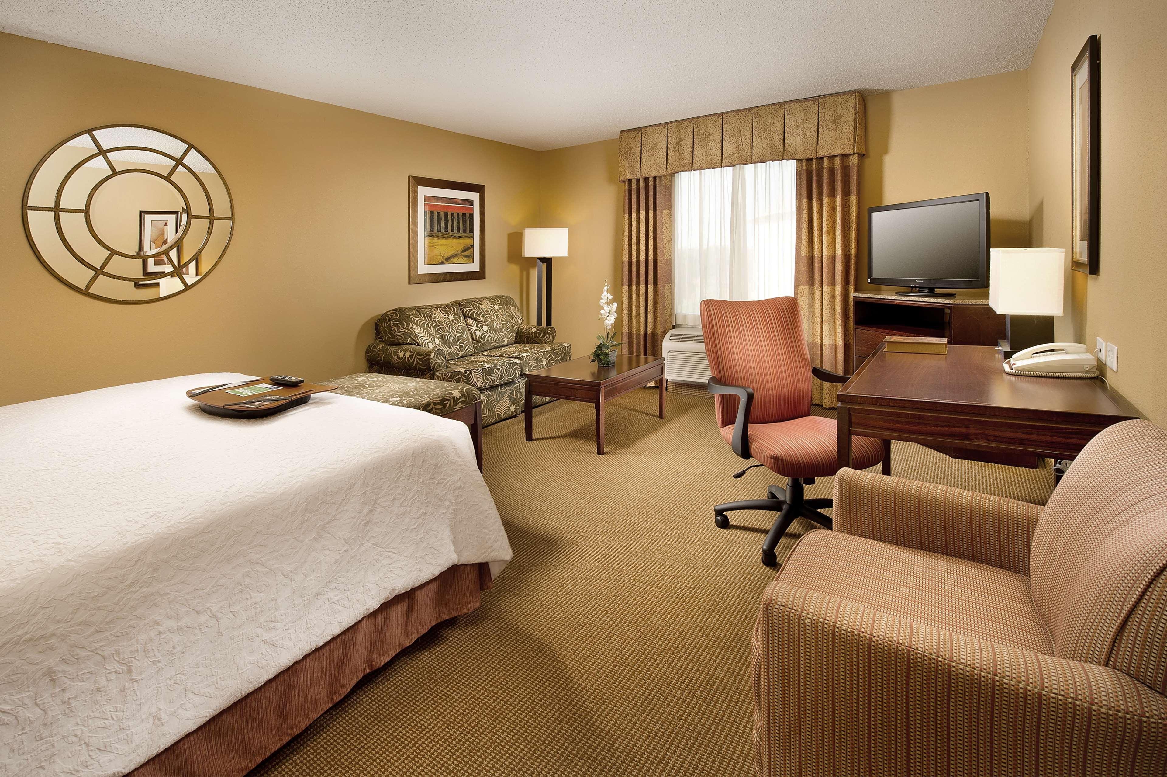 Hampton Inn And Suites San Antonio Airport Extérieur photo