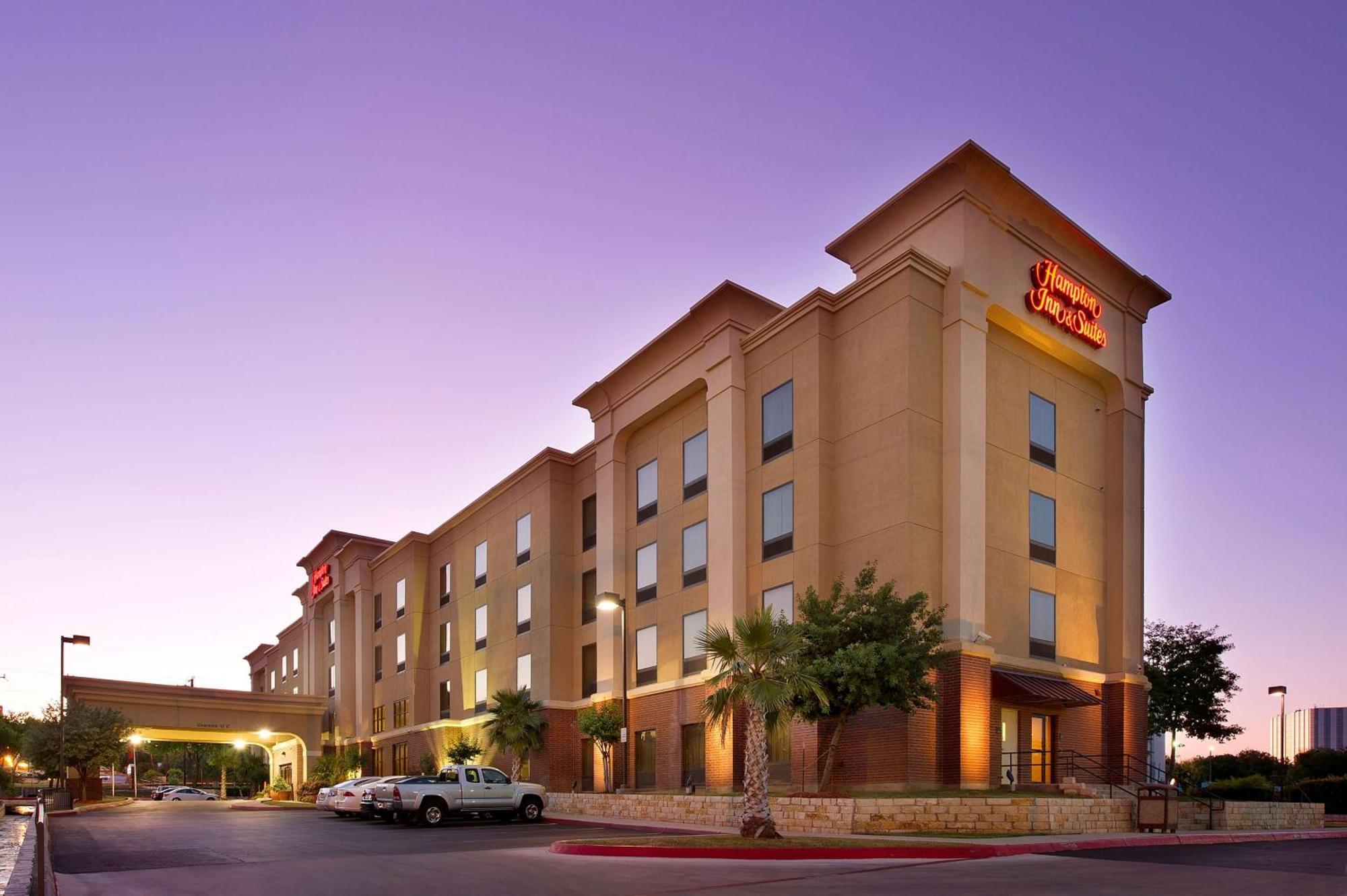 Hampton Inn And Suites San Antonio Airport Extérieur photo