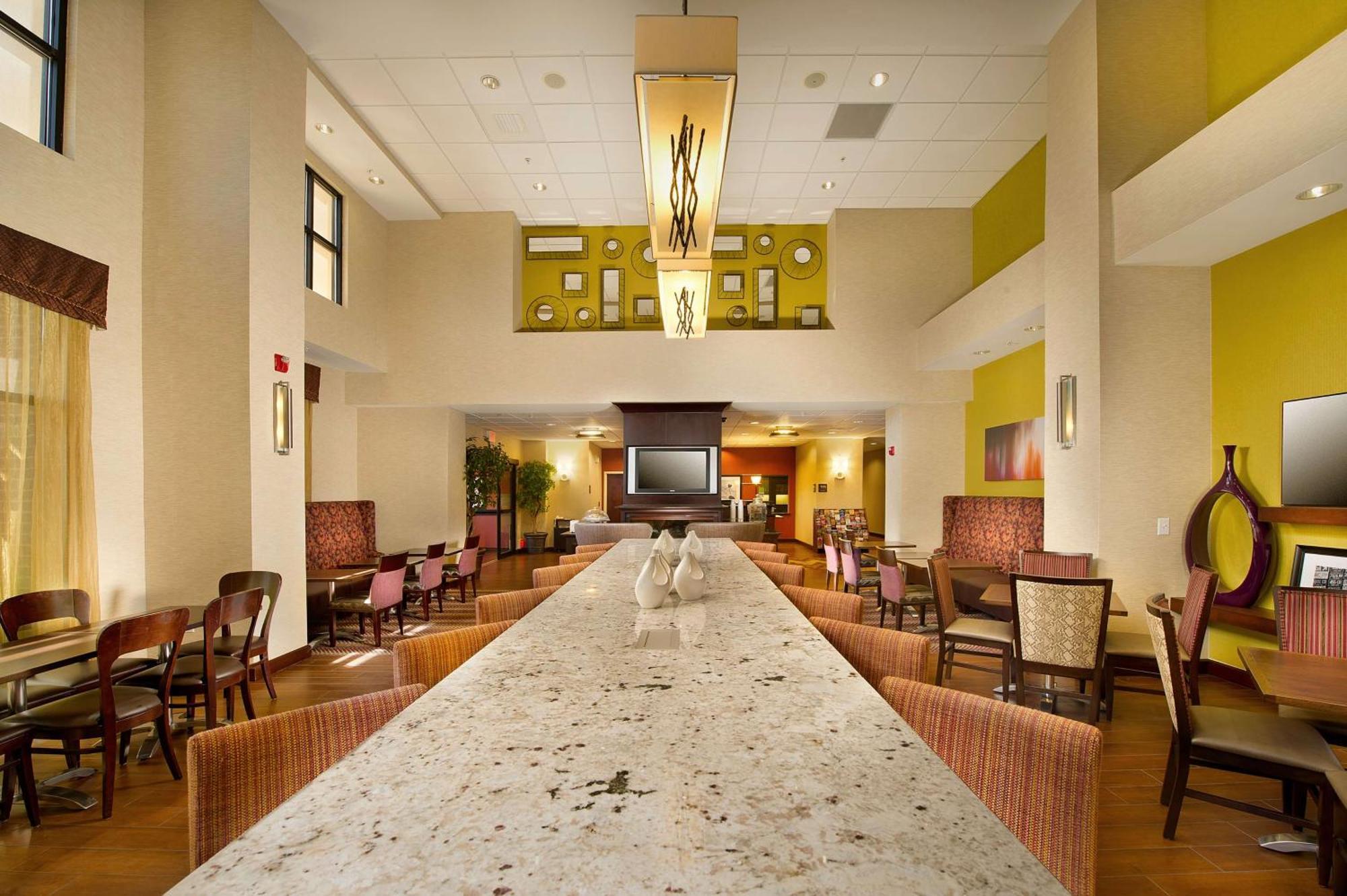 Hampton Inn And Suites San Antonio Airport Extérieur photo